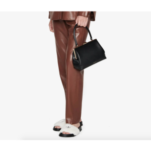 A039083220 BROWN