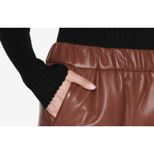 A039083220 BROWN