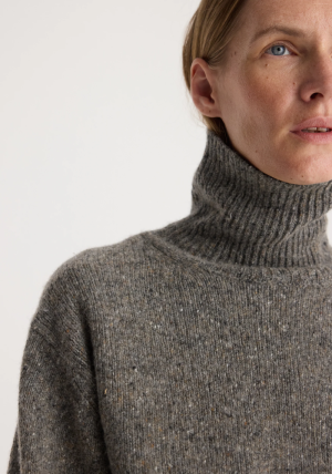 421-23-326 GREY MOULINE