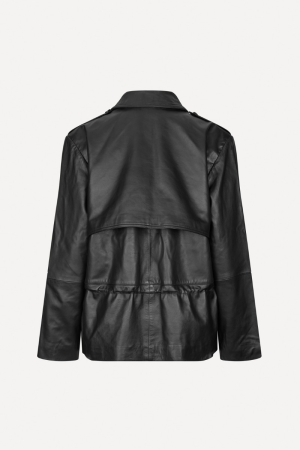 116859100 BLACK